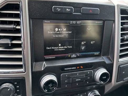 Used 2015 Ford F150 Lariat w/ Equipment Group 502A Luxury AWD/4WD image 3