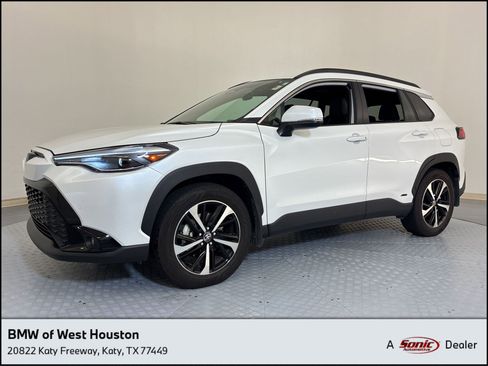 Used 2023 Toyota Corolla Cross XSE w/ Convenience Package image 1