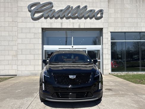 New 2026 Cadillac XT5 Premium Luxury w/ LPO, ONYX Package image 13