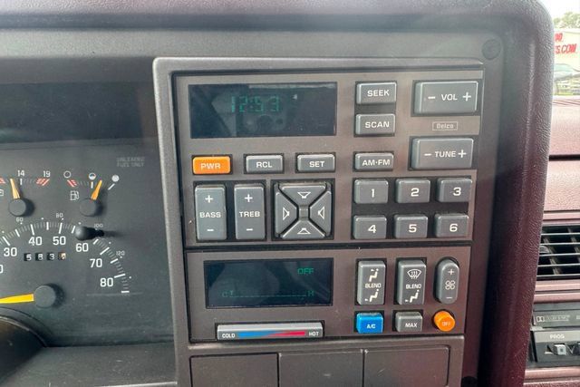 Used 1994 GMC Sierra 1500 4x4 Regular Cab image 16