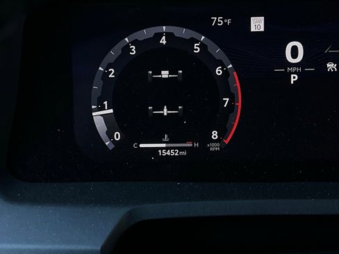 Used 2025 Toyota Tacoma TRD Off-Road image 38