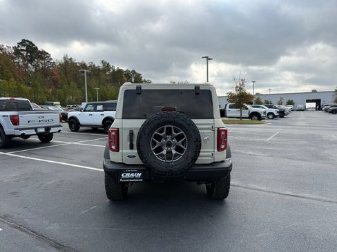 New 2025 Ford Bronco Badlands AWD/4WD image 6