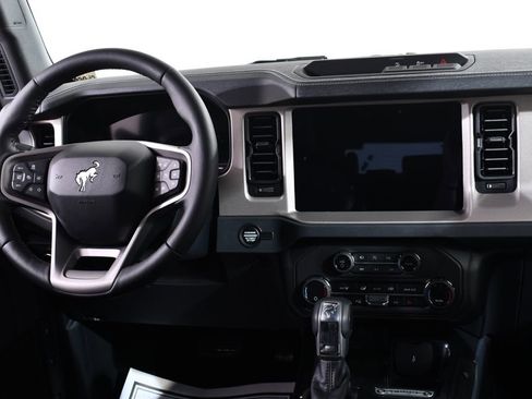 New 2025 Ford Bronco Outer Banks AWD/4WD image 8