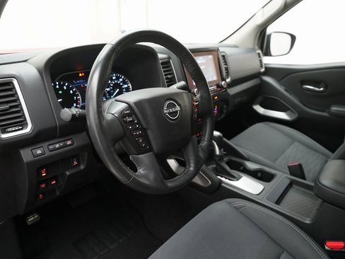 Certified 2023 Nissan Frontier SV w/ SV Convenience Package image 8