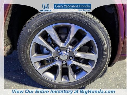 Used 2017 Jeep Grand Cherokee Overland w/ Jeep Active Safety Group image 11