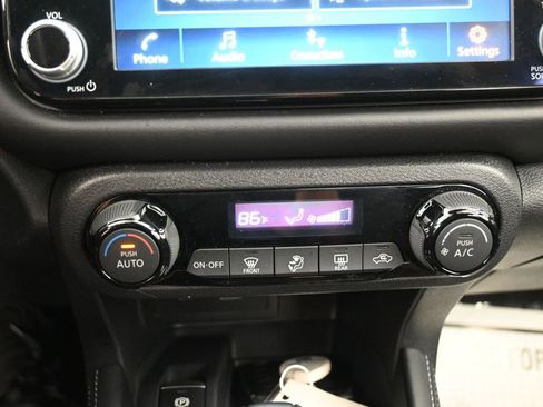 Used 2023 Nissan Kicks SR FWD image 18