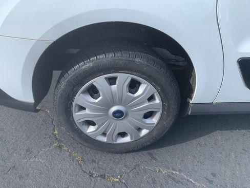 Used 2022 Ford Transit Connect XLT image 22