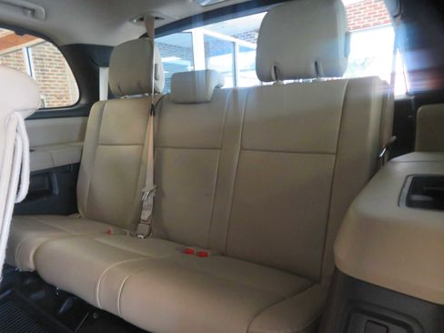 Used 2020 Toyota Sequoia Limited w/ Safety & Convenience Package AWD/4WD image 21