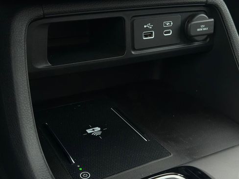 New 2025 Honda Pilot Touring image 31