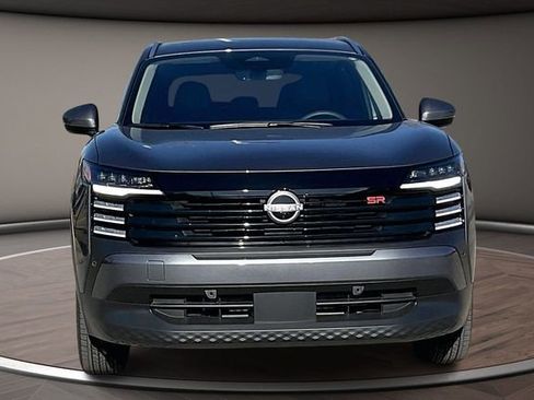 Certified 2025 Nissan Kicks SR w/ Interior Electronics Package image 3