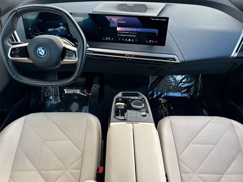 Used 2024 BMW iX xDrive50 w/ Sport Package AWD/4WD image 14