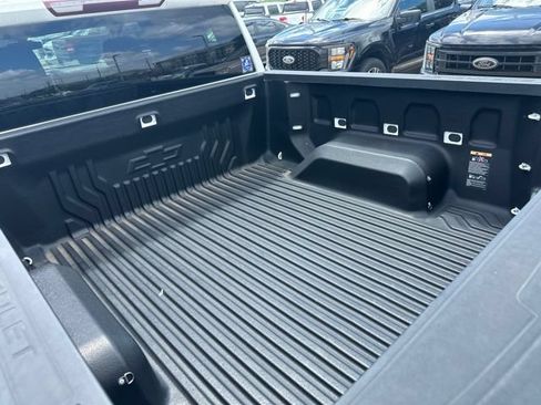 Used 2020 Chevrolet Silverado 1500 Custom w/ Custom Value Package RWD image 5
