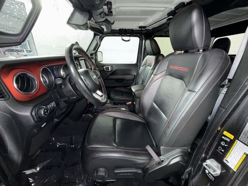 Used 2021 Jeep Gladiator Rubicon AWD/4WD image 13