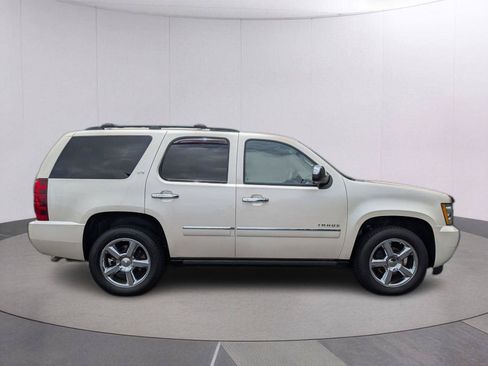 Used 2013 Chevrolet Tahoe LTZ AWD/4WD image 6