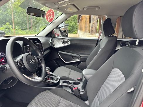 Used 2021 Kia Soul LX FWD image 9