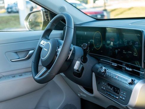 New 2026 Hyundai Kona SEL Premium image 12