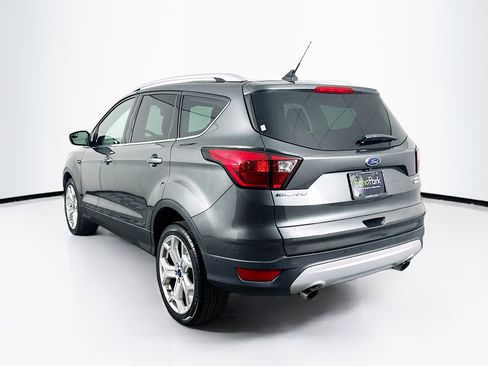 Used 2019 Ford Escape Titanium image 5