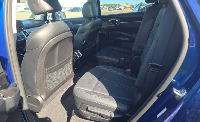 Used 2023 Kia Sorento SX AWD/4WD image 9
