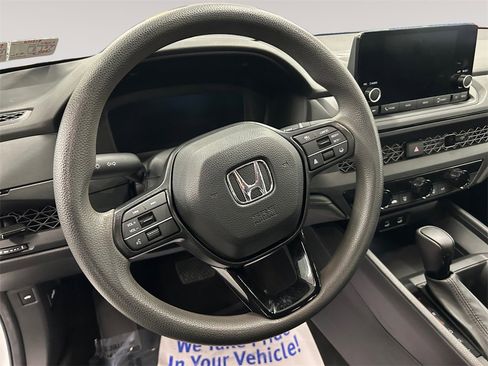 Used 2023 Honda Accord LX image 12