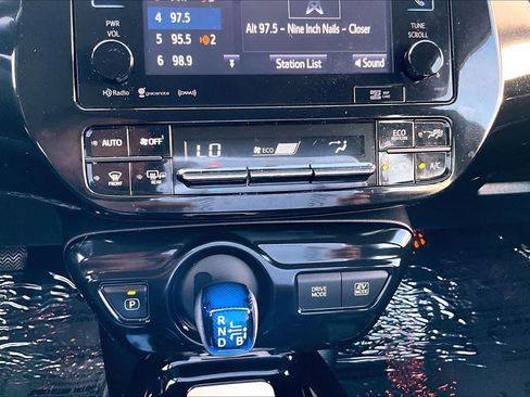 Used 2016 Toyota Prius Four FWD image 32