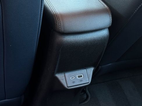 Certified 2023 Chevrolet Bolt EUV LT w/ Convenience Package image 14