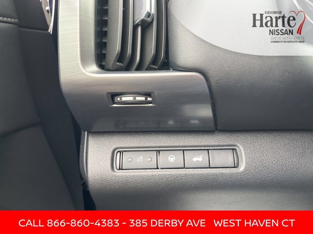 Certified 2024 Nissan Pathfinder SL AWD/4WD image 31