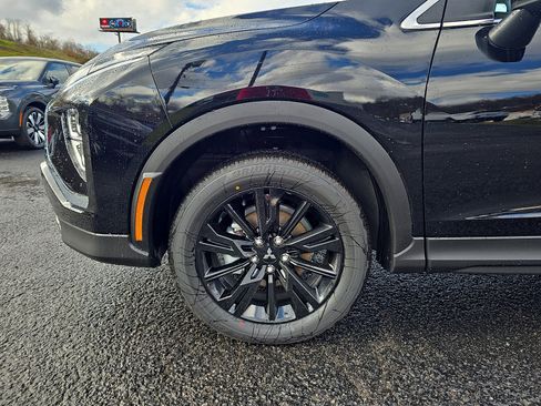 New 2026 Mitsubishi Eclipse Cross LE image 8