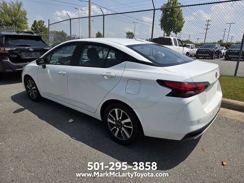 Used 2023 Nissan Versa SV FWD image 5