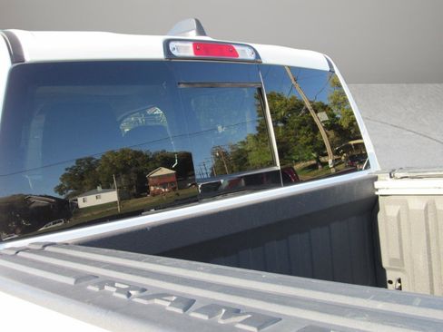 Used 2020 RAM 1500 Laramie image 15