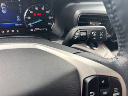 Used 2023 Ford Explorer XLT w/ Equipment Group 202A AWD/4WD image 28