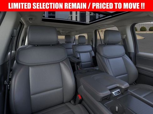 New 2025 Ford Expedition Max Active image 10