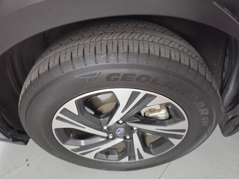 Used 2024 Subaru Crosstrek 2.0i Premium AWD/4WD image 9