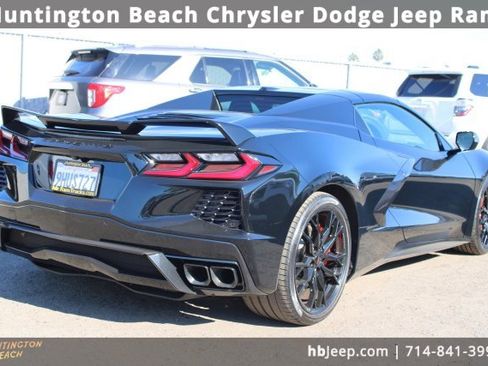 Used 2023 Chevrolet Corvette Stingray Convertible w/ Z51 Performance Package image 6