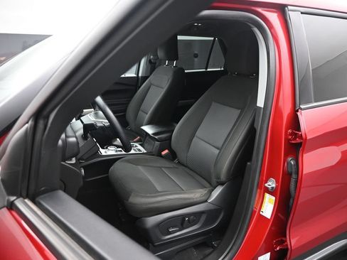 Certified 2023 Ford Explorer XLT RWD image 8