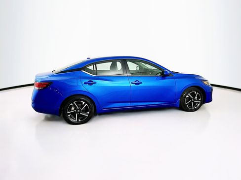 Used 2024 Nissan Sentra SV FWD image 10