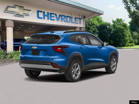 New 2026 Chevrolet Trax RS FWD image 2