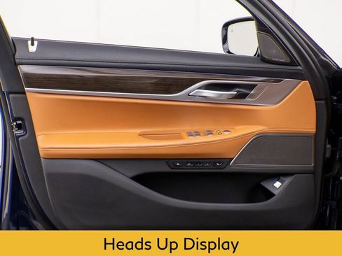 Used 2022 BMW 750i xDrive w/ Executive Package image 12