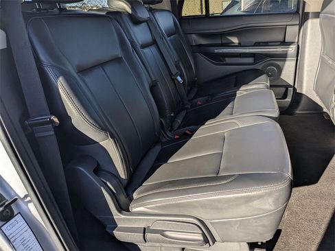 Used 2023 Ford Expedition Max XLT image 36