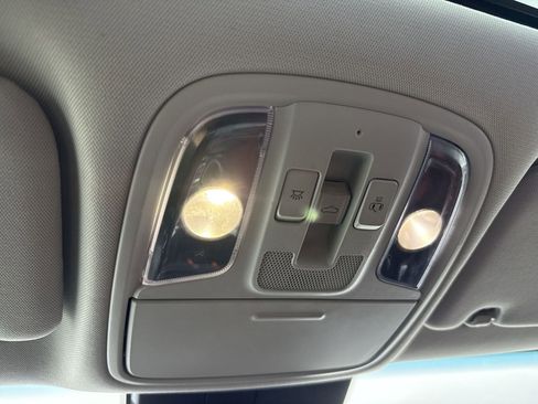 Used 2018 Kia Stinger Premium image 26