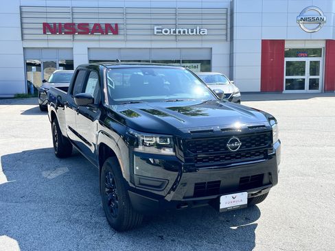 New 2026 Nissan Frontier SV w/ Tow Package AWD/4WD image 1