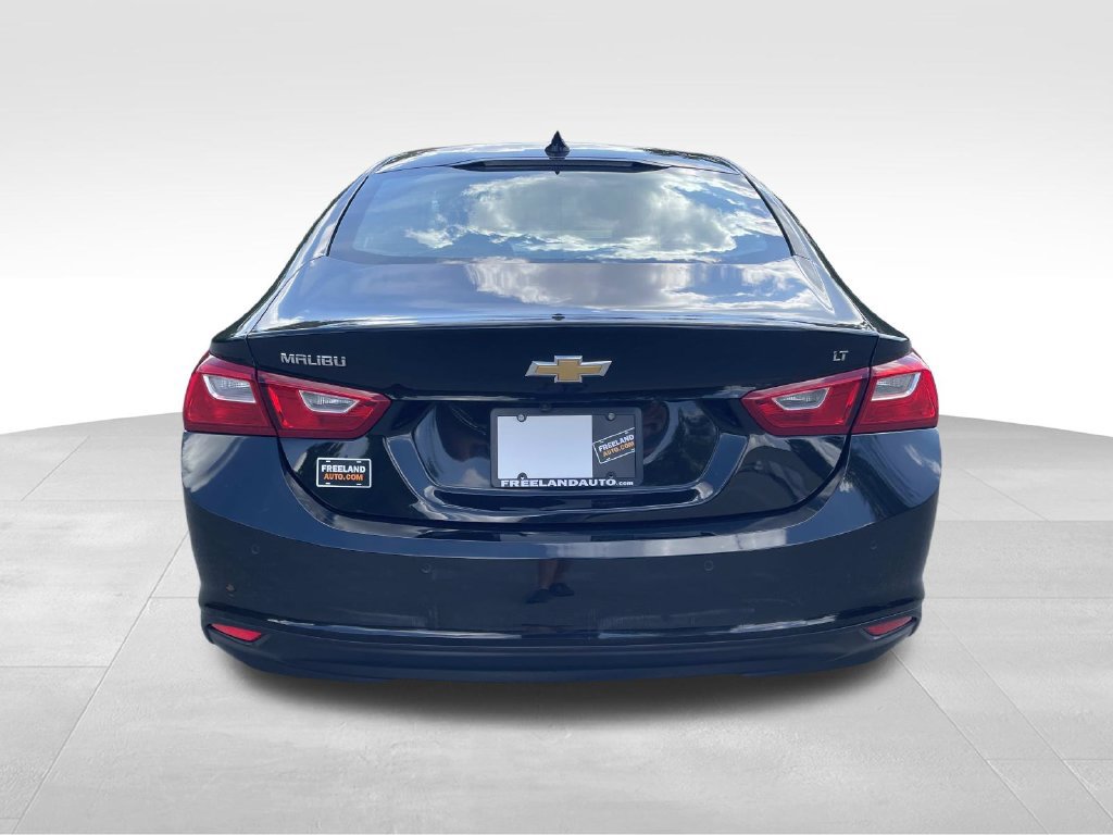 Used 2025 Chevrolet Malibu LT FWD image 4