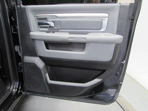 Used 2016 RAM 1500 Big Horn AWD/4WD image 18