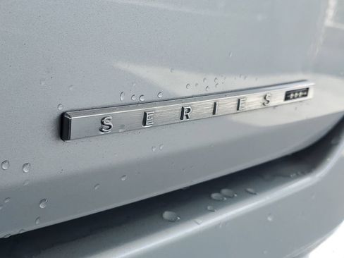 Used 2022 Jeep Wagoneer Series III RWD image 6