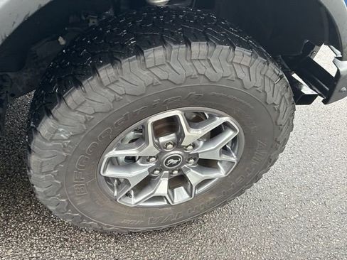Used 2024 Ford Bronco Badlands image 16