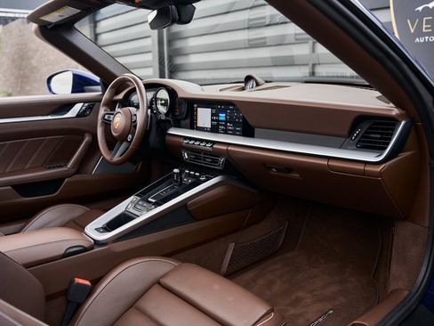 Used 2021 Porsche 911 Turbo S image 32