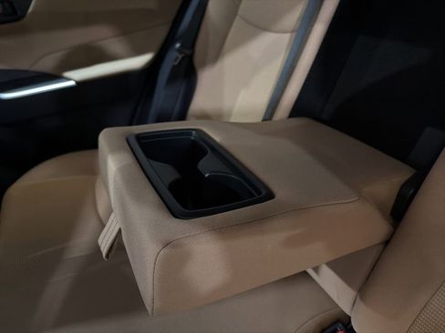 Used 2019 Toyota RAV4 LE image 28