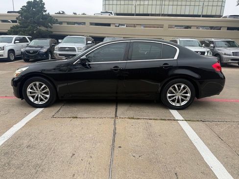 Used 2009 INFINITI G37 Journey w/ Premium Pkg image 3