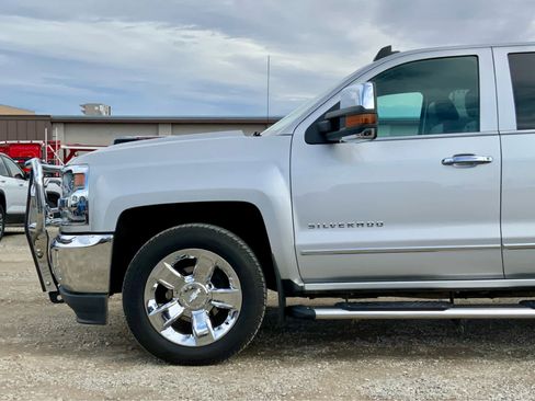 Used 2018 Chevrolet Silverado 1500 LTZ w/ Max Trailering Package image 10
