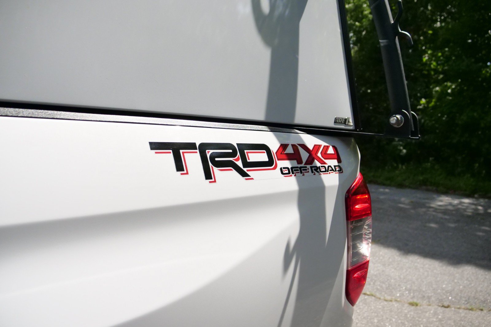 Used 2016 Toyota Tundra SR5 w/ TRD Off Road Package AWD/4WD image 25