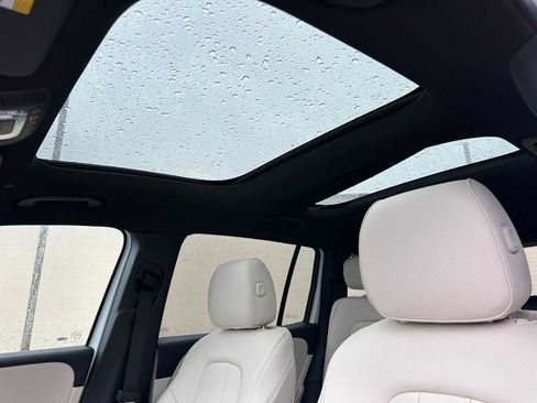 Used 2026 Mercedes-Benz GLB 250 4MATIC image 22